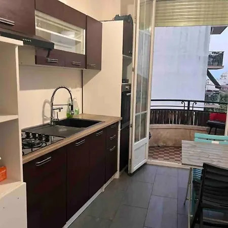 10mn A Pied Promenade Ницца